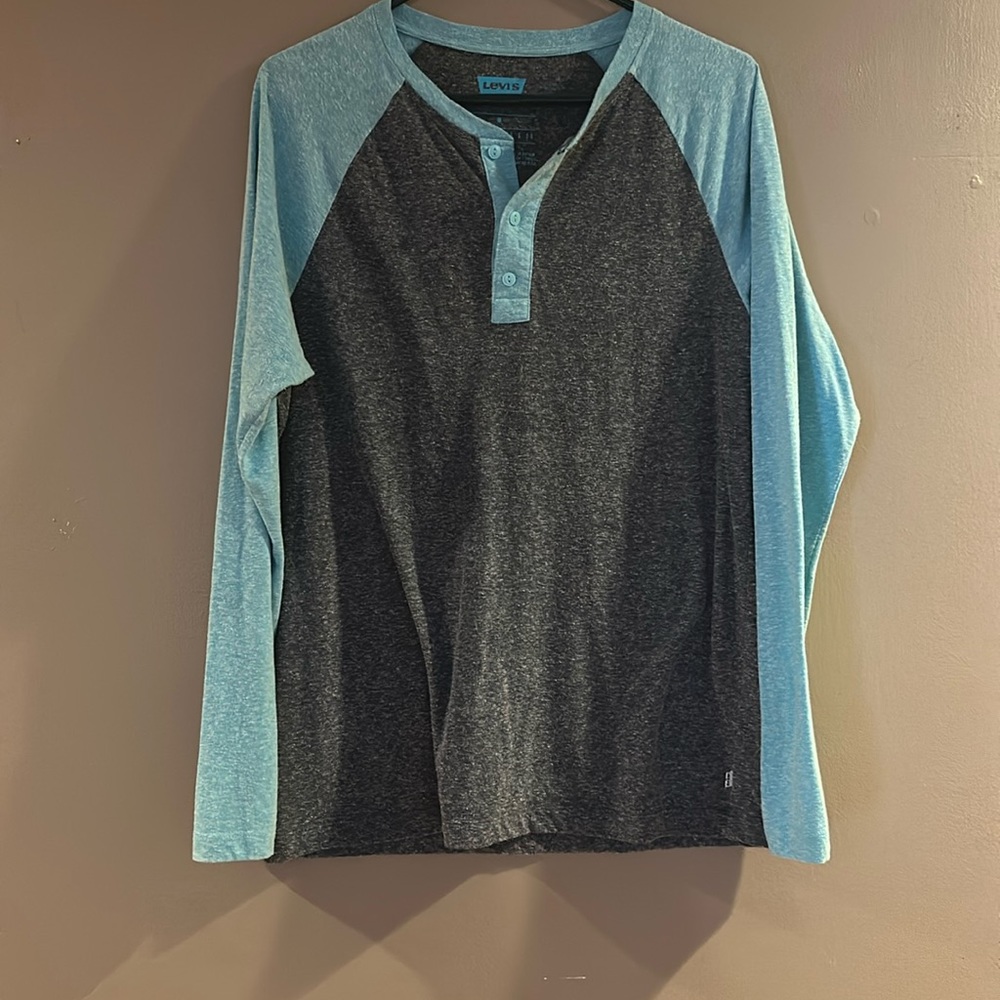 Levi’s Long Sleeve Shirt